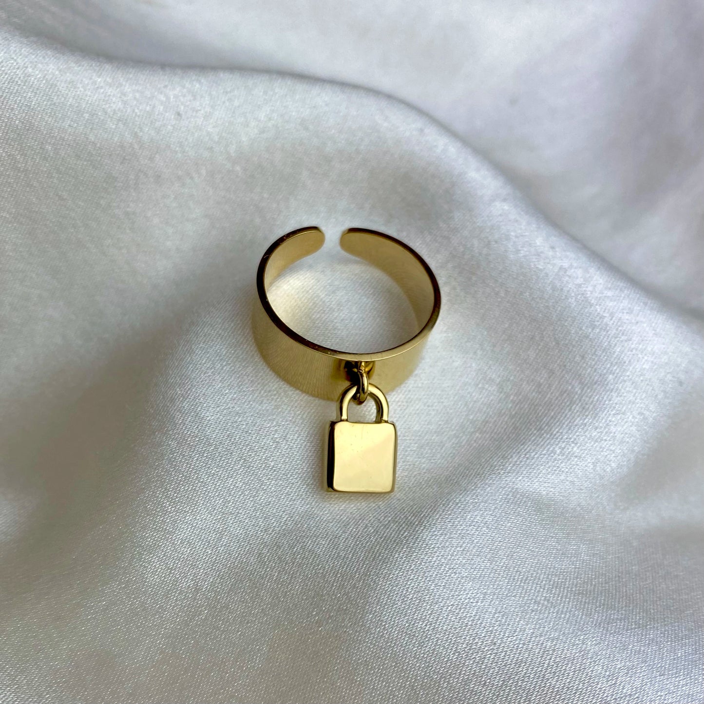 bague acier inoxydable pas cher breloque cadenas