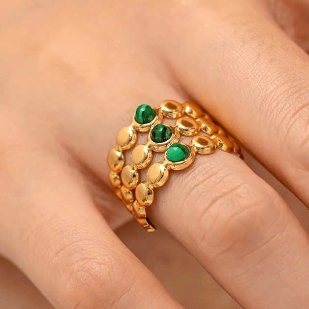 Bague en acier inoxydable ajustable dorée pas cher tendance cadeau pour femme pierres vertes