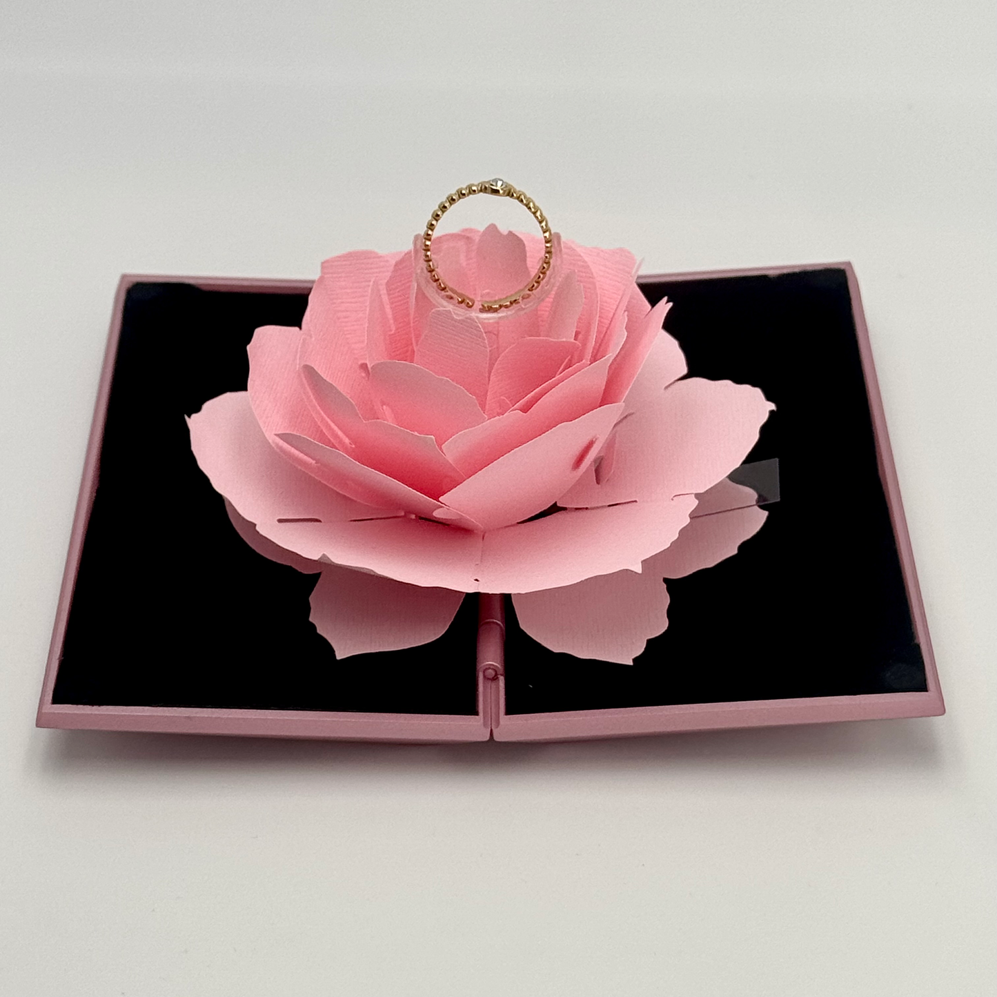 Boîte fleur rose pour bague pas cher saint Valentin