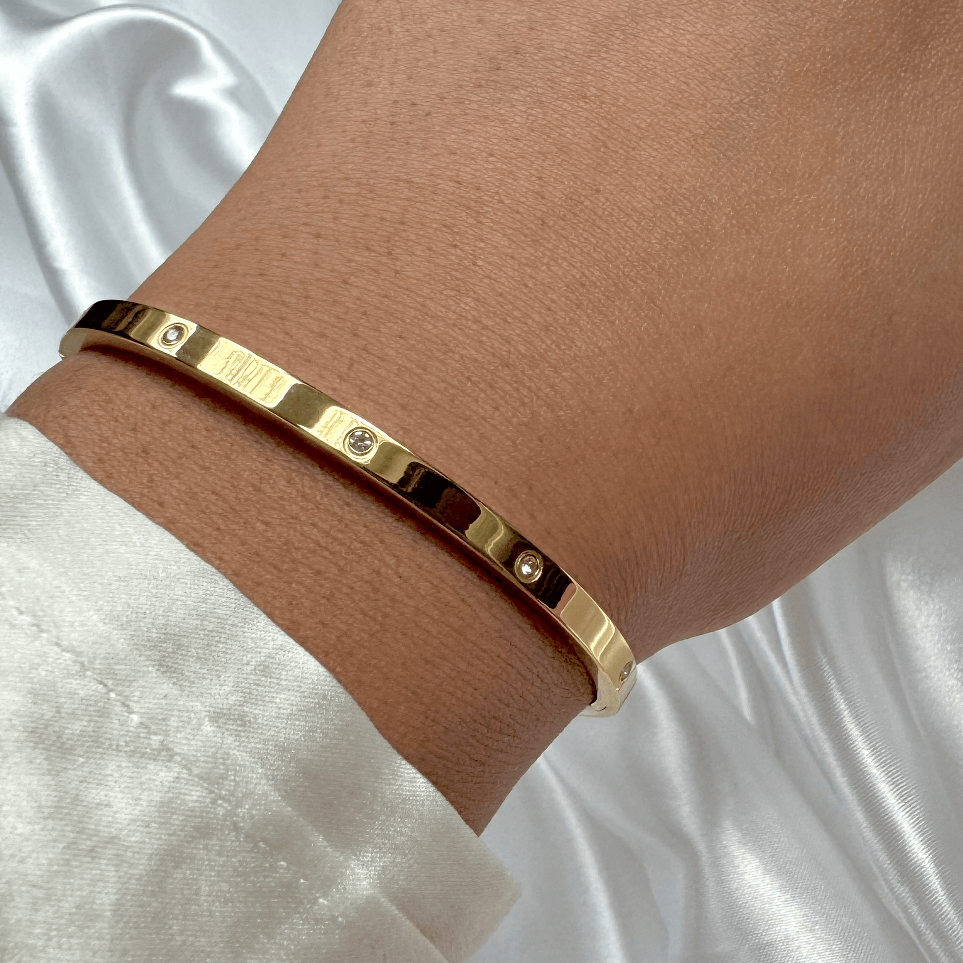 Bracelet jonc en acier inoxydable doré