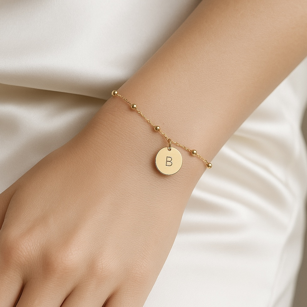 Bracelet gravure médaillon lettre acier inoxydable