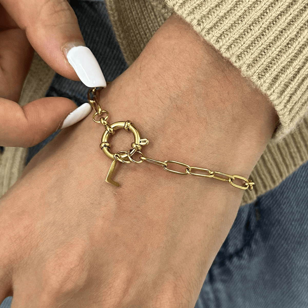 Bracelet lettre personnalisée en acier inoxydable