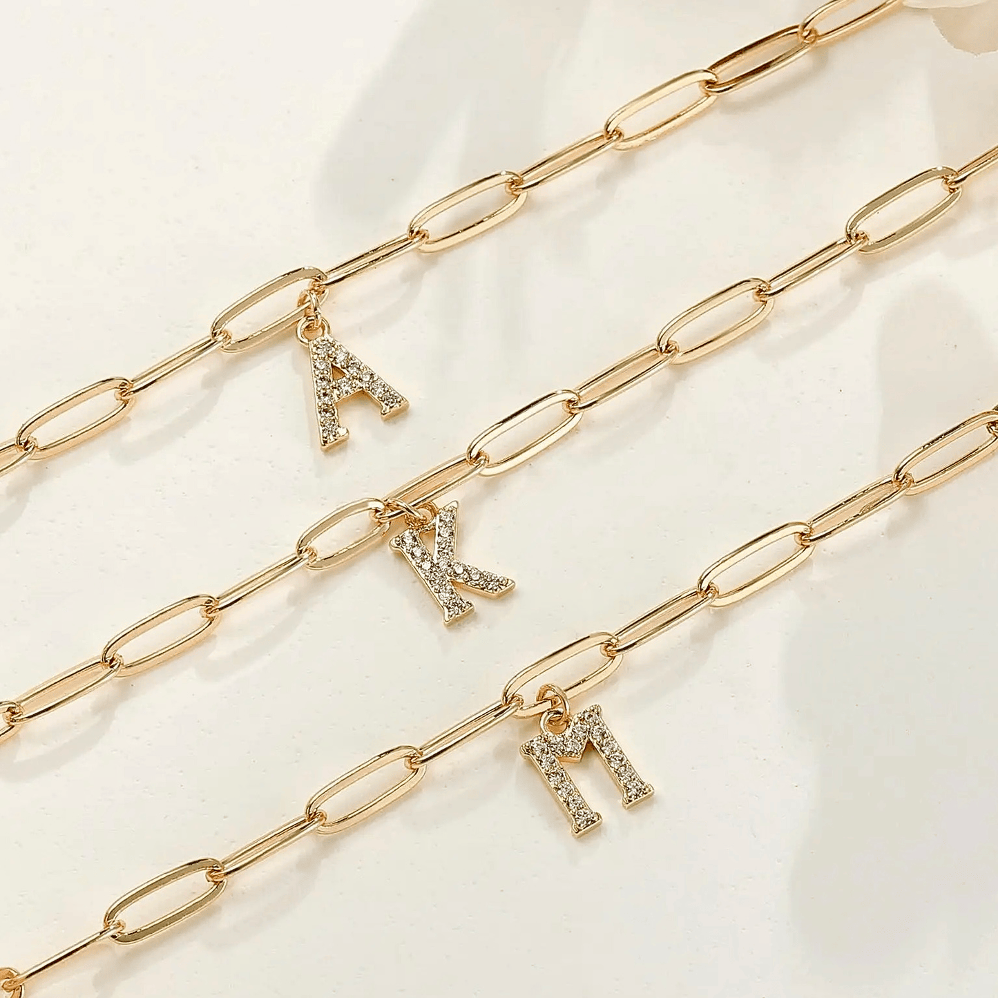 Bracelet personnalisé en acier inoxydable et lettre dorée avec strass