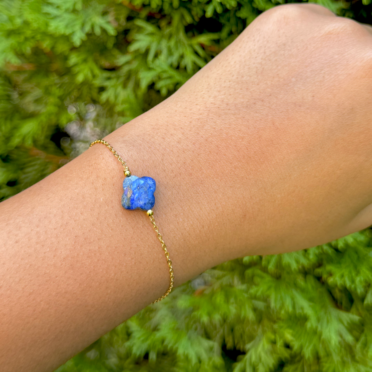 Cadentia | Bracelet trèfle en acier inoxydable et pierres naturelles
