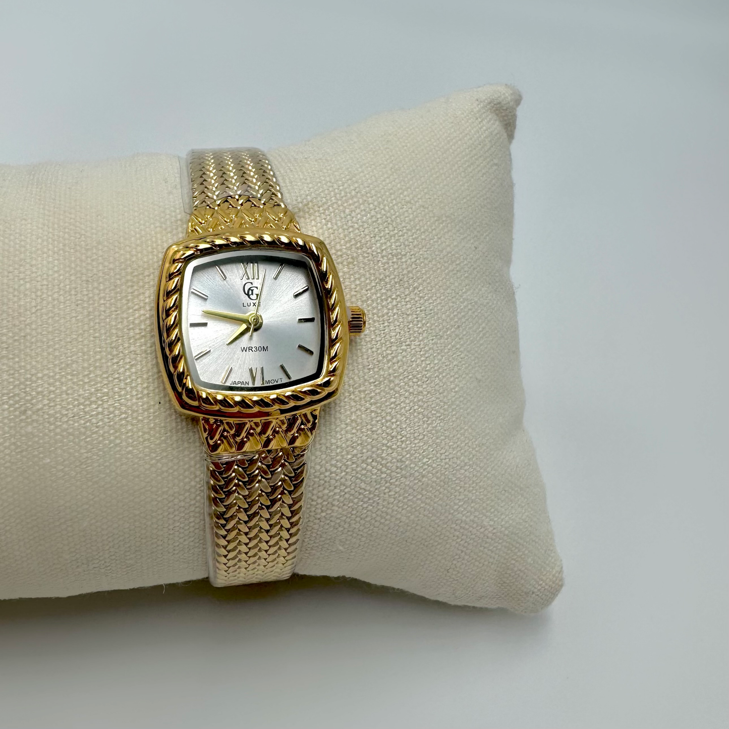 Montre femme dorée en acier inoxydable