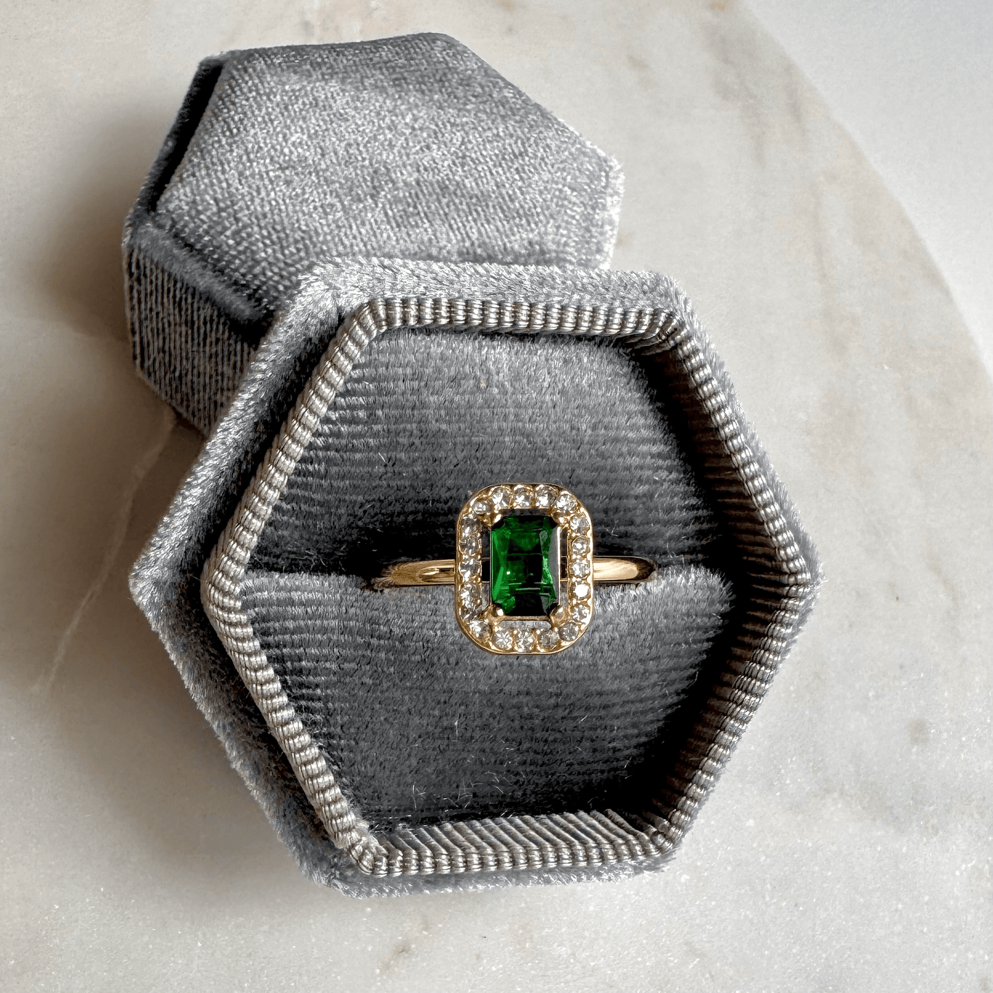 Bague en acier inoxydable ajustable et pierre zircon vert 