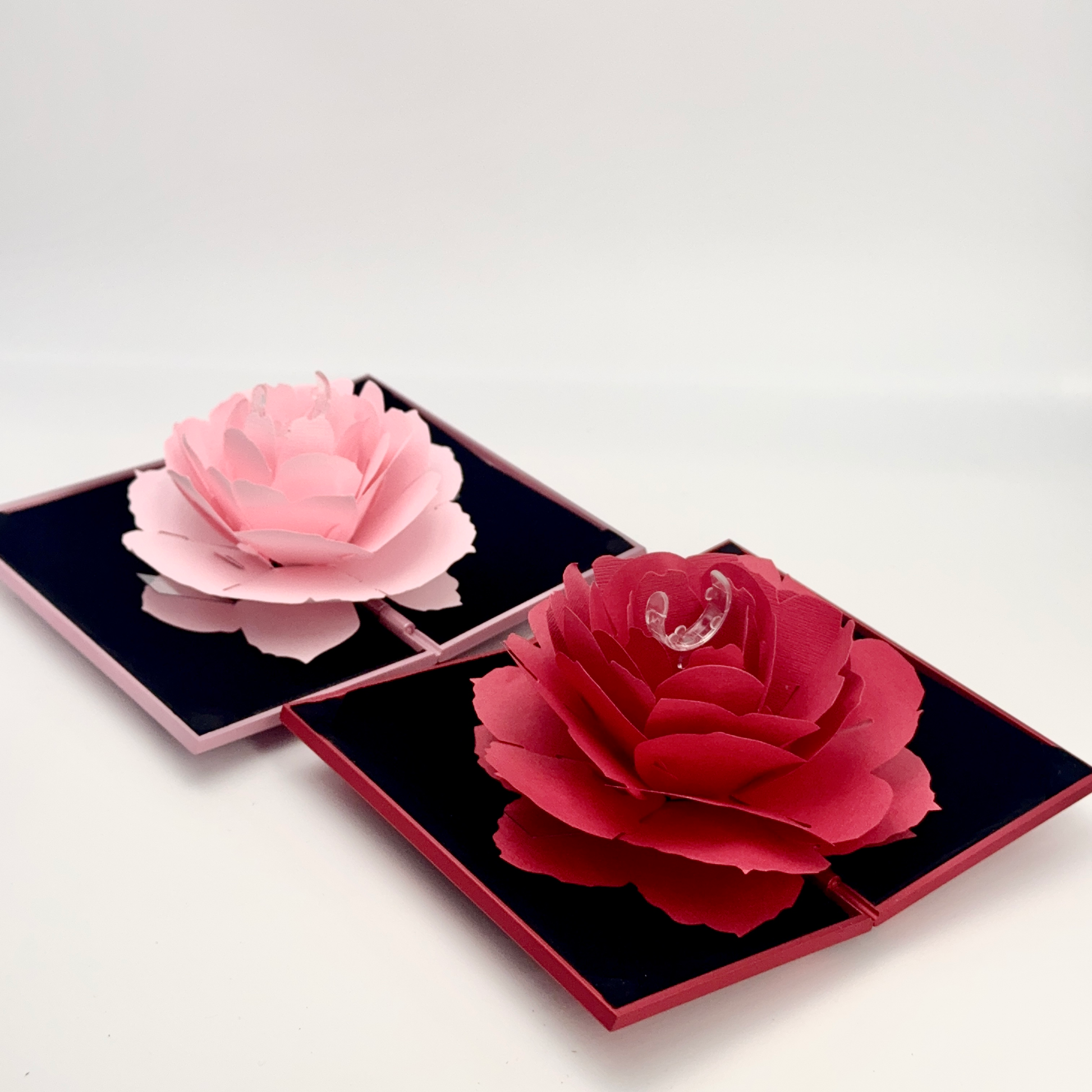 Boîte fleur rose pour bague pas cher saint Valentin 
