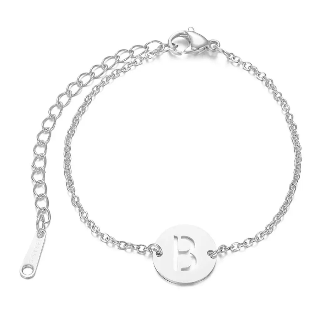 Bracelet lettre initiale en acier inoxydable