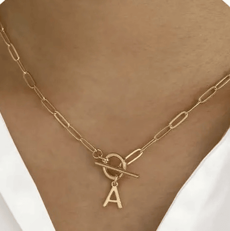 Mon collier lettre en acier inoxydable doré